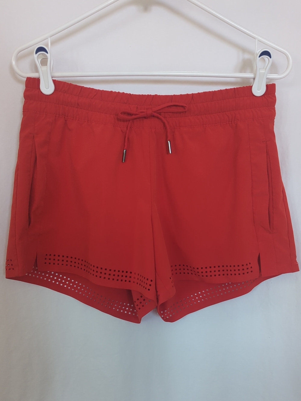 Athleta Baja Shorts Hibiscus Red Laser Cut Perforated Gym Running Workout 6